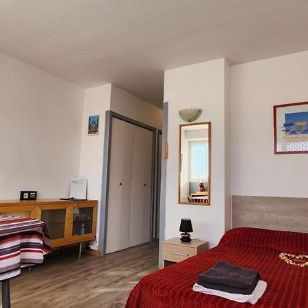 Studio Proche Chu Bordeaux Bagian luar foto