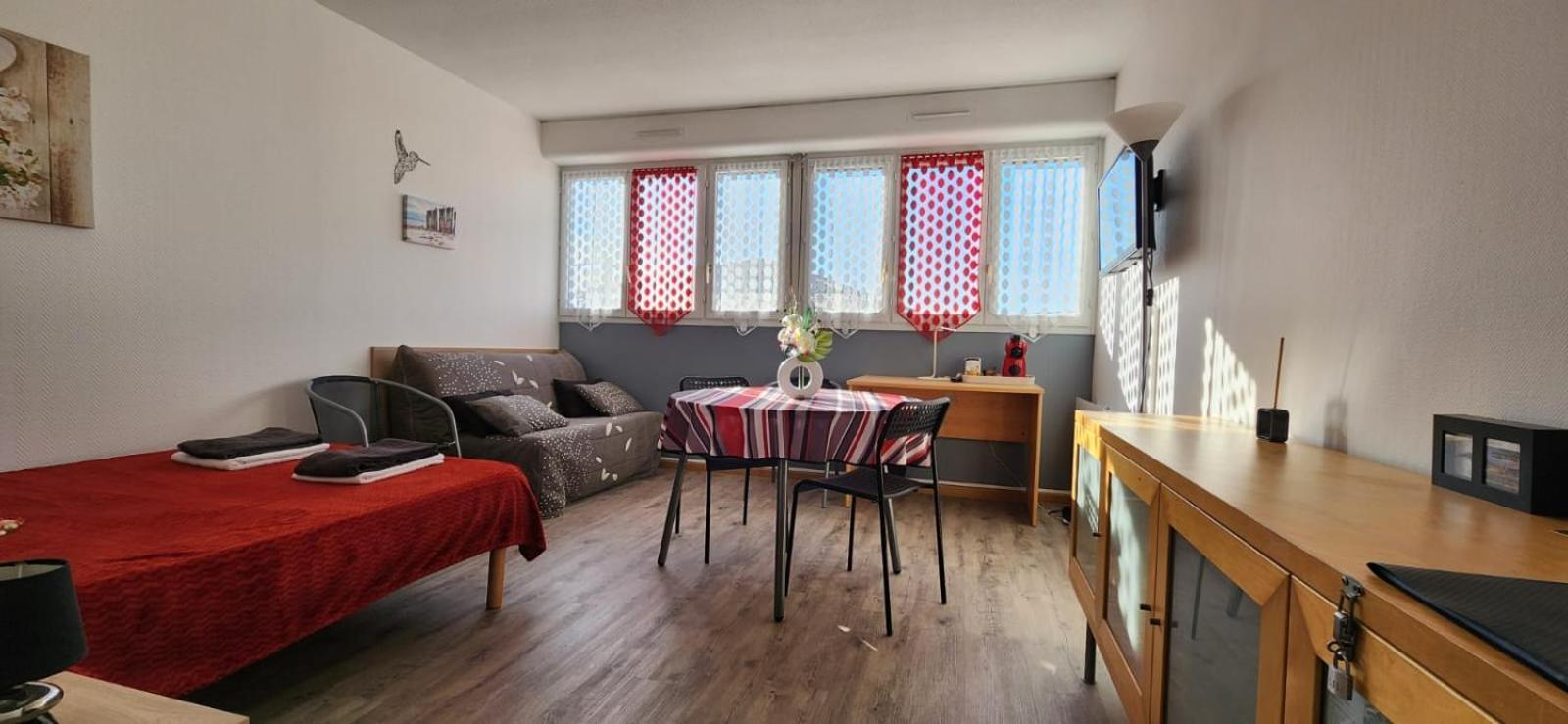 Studio Proche Chu Bordeaux Bagian luar foto